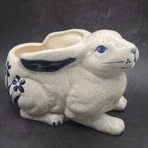 Dedham Pottery Shed Crackled Bunny Shaped Planter Excellent Condition